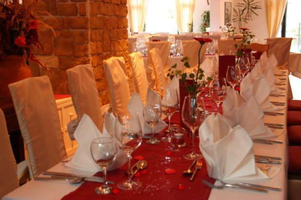 Hotel Rabenstein Raben Steinfeld Luaran gambar